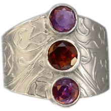 Load image into Gallery viewer, Red Mozambique Garnet x 2 Purple Amethyst Size 7
