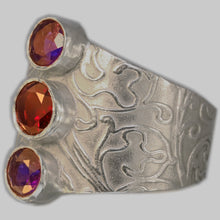 Load image into Gallery viewer, Red Mozambique Garnet x 2 Purple Amethyst Size 7
