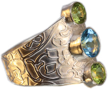 Load image into Gallery viewer, Swiss Blue Topaz and Two Peridots Size 9.5
